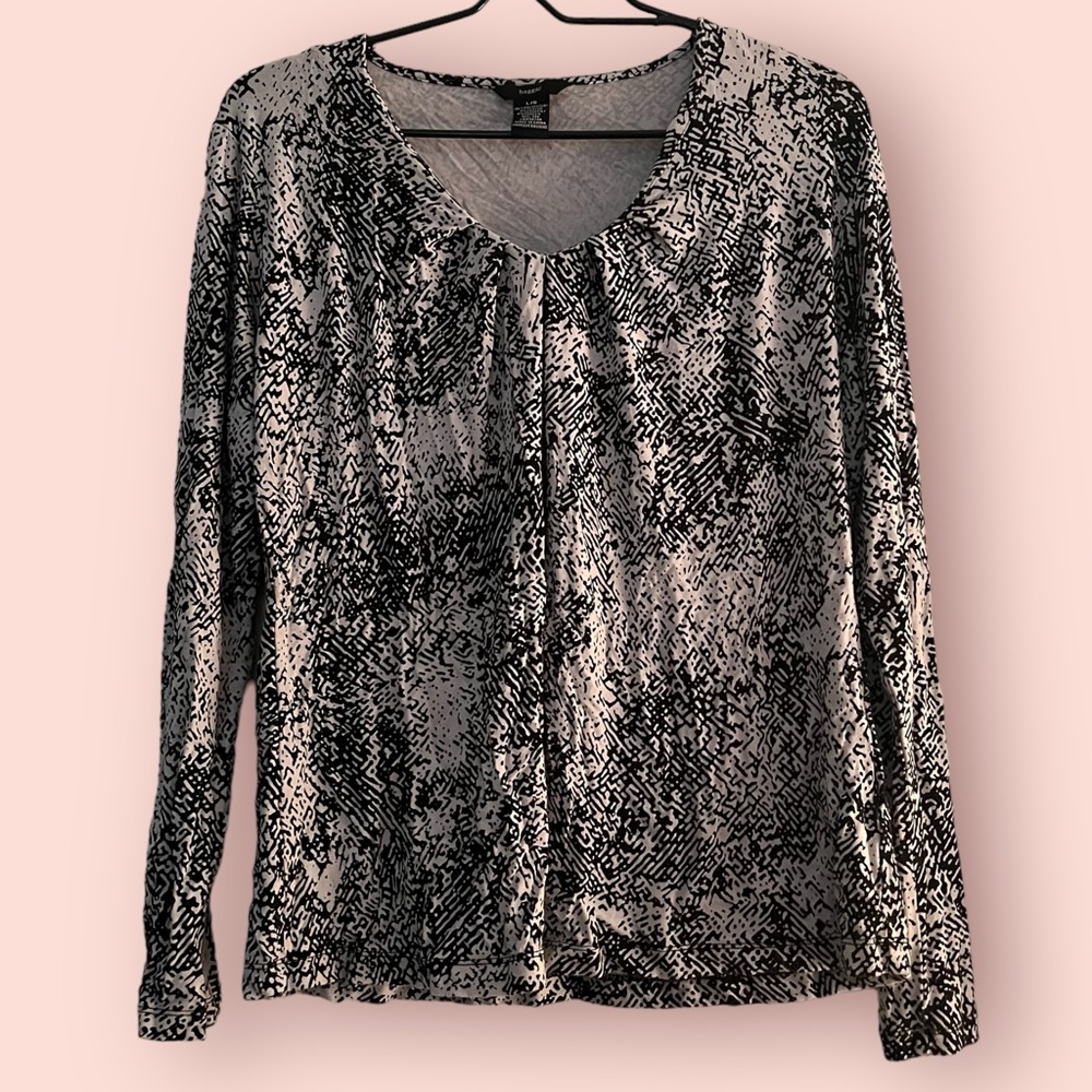 Haggar, Lightweight LS Black and White Patterned Blouse, Size Large, Women's